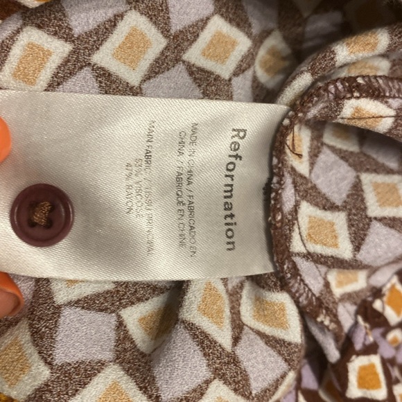 Reformation Brown and White Fitted Button Down Shirt size M - Picture 5 of 5